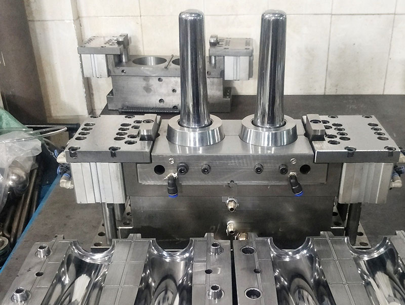 东兰模具制造-05