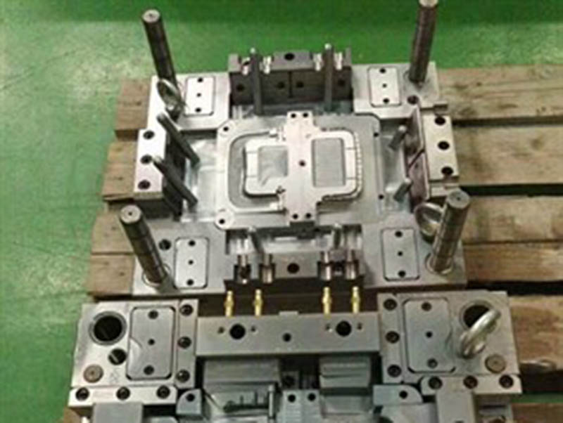 东兰模具制造-06